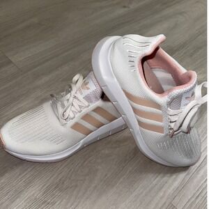 Adidas Swift Run Womens Running Shoes White Vapour Pink FW7685 Sneakers Size 10